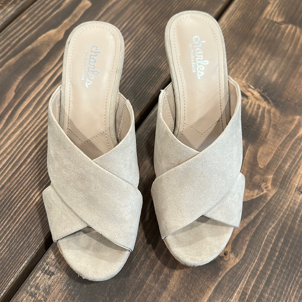 Summer wedges